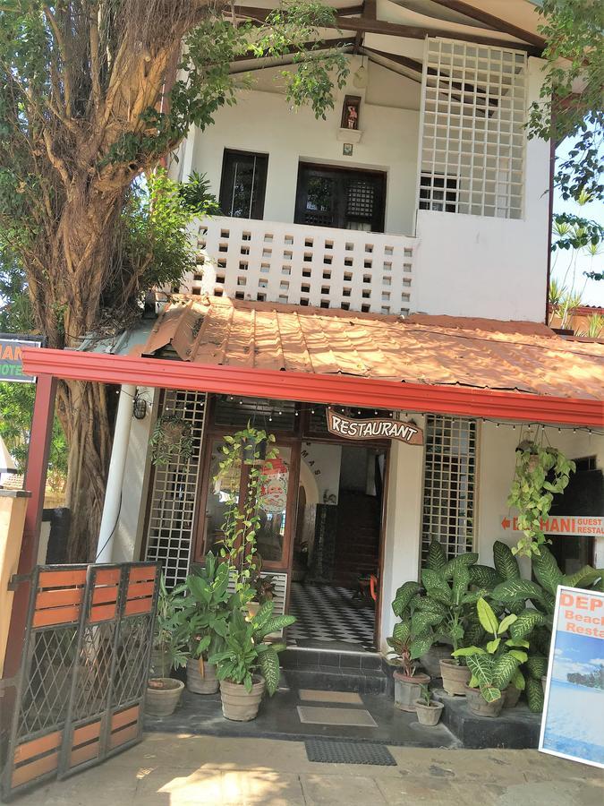Dephani Beach Hotel Negombo Exterior photo